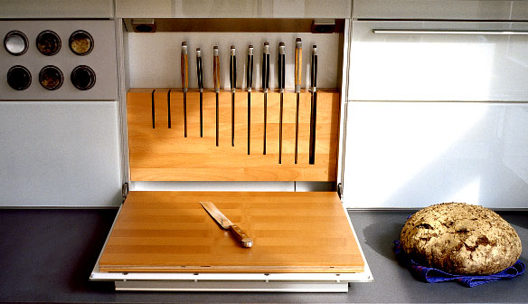 Uprataná kuchyňa z dosky na krájanie Bulthaup Úhľadná kuchyňa-by-Bulthaup-doska na krájanie