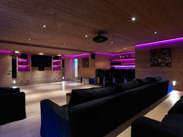 Chata Indigo-francúzsky alpský sedací nábytok v suteréne Chata Indigo-Francúzske Alpy-Sedací nábytok v suteréne