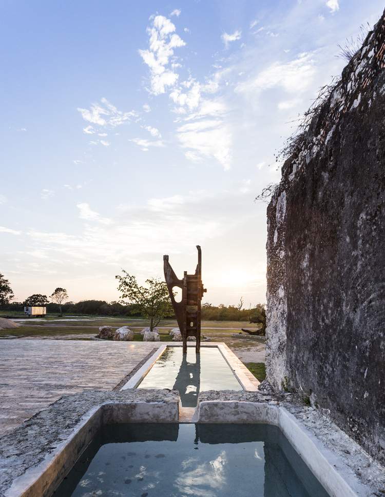 stará nová hazienda vonkajšia vodná kolesová krajina