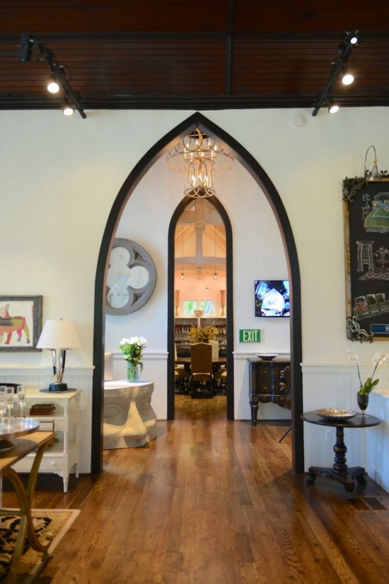 Tabuľky Alte-Moebel-Stautue-old-side