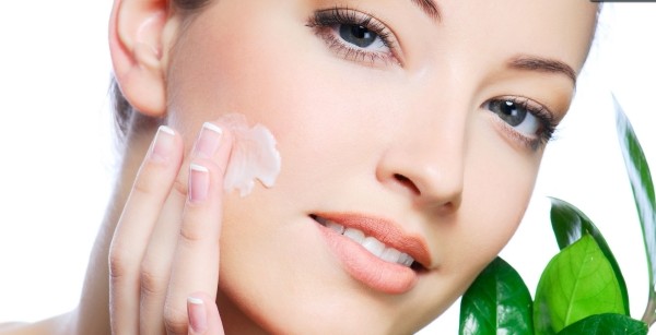 starostlivosť o tvár čistenie vlhkosťou osviežiť tóny zeme prirodzenosť platí krém na starostlivosť o tvár po očistení osviežte prírodný základný náter
