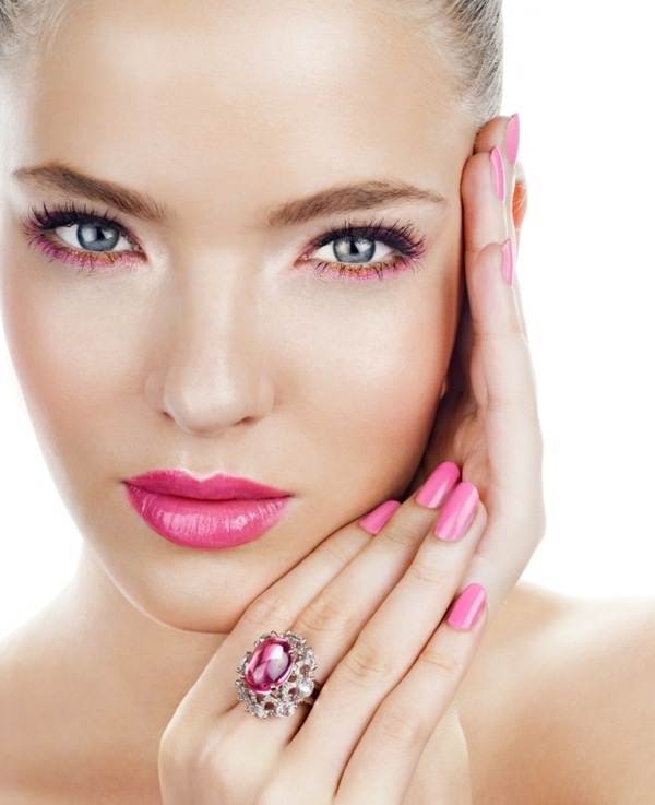 prízvuk svetlé oči čierna načrtáva líniu rias štýlom očarujúci efekt tmavá kohlová čierna ohraničuje líniu rias štýlom