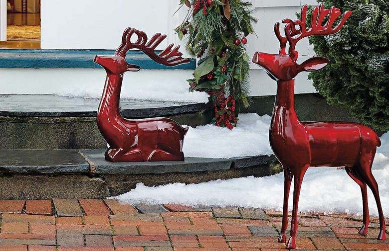 Vianočné ozdoby vonku - figúrky jeleňov na schody Americko-vianočné dekorácie-postavičky jeleňov-vchod-von