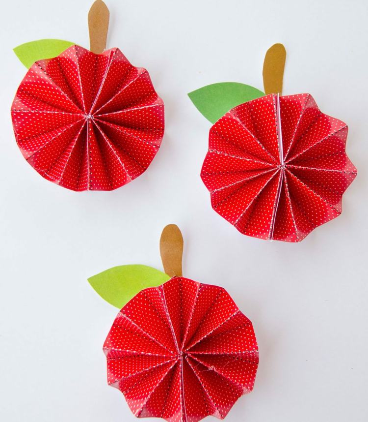 Skladacie jablko - jednoduchý návod Apple-tinker-fold-fan-cardboard-harvest-theme