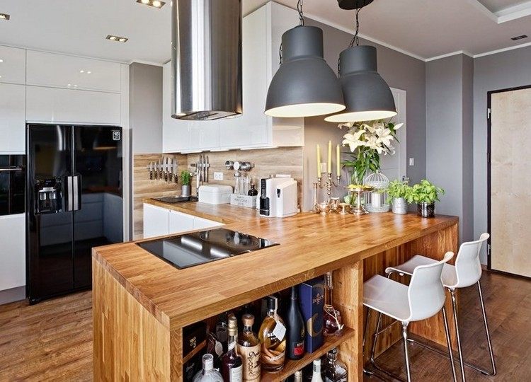 dosky-kuchynské nápady-drevo-biele-fronty-polostrov