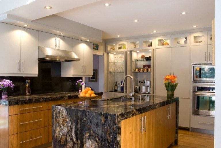 Pracovná doska-kuchyňa-onyz-prírodný kameň-ušľachtilá-zrnitá-farba-mix-tmavá