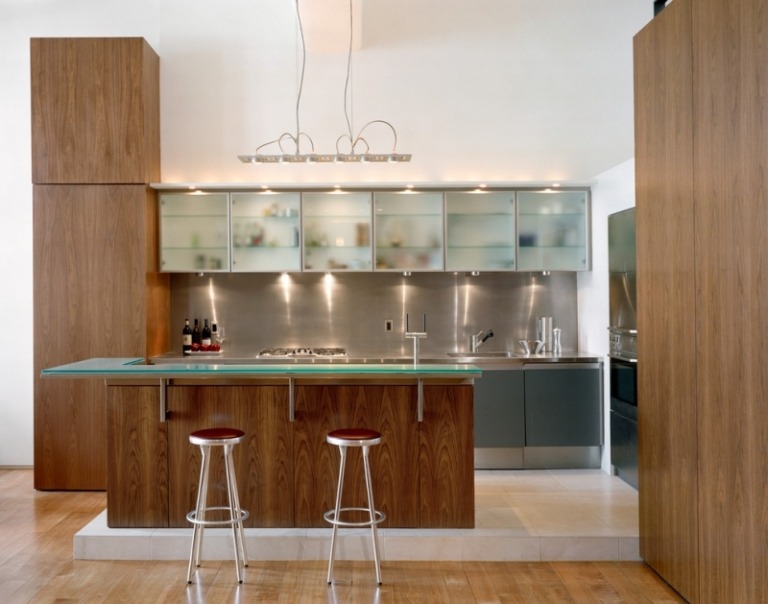 Dosky-Kuchynské-Materiály-Prehľad-Sklo-Tipy