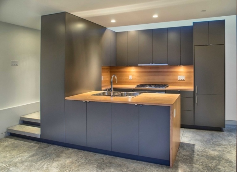 Pracovná doska-kuchyňa-drevo-materiál-vzhľad prírodný