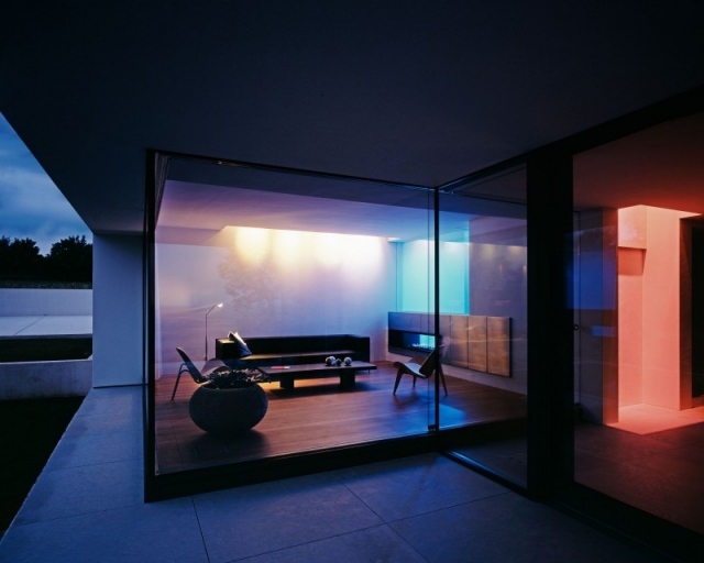 Priestrannosť obývacej časti splýva s okolitou prírodou