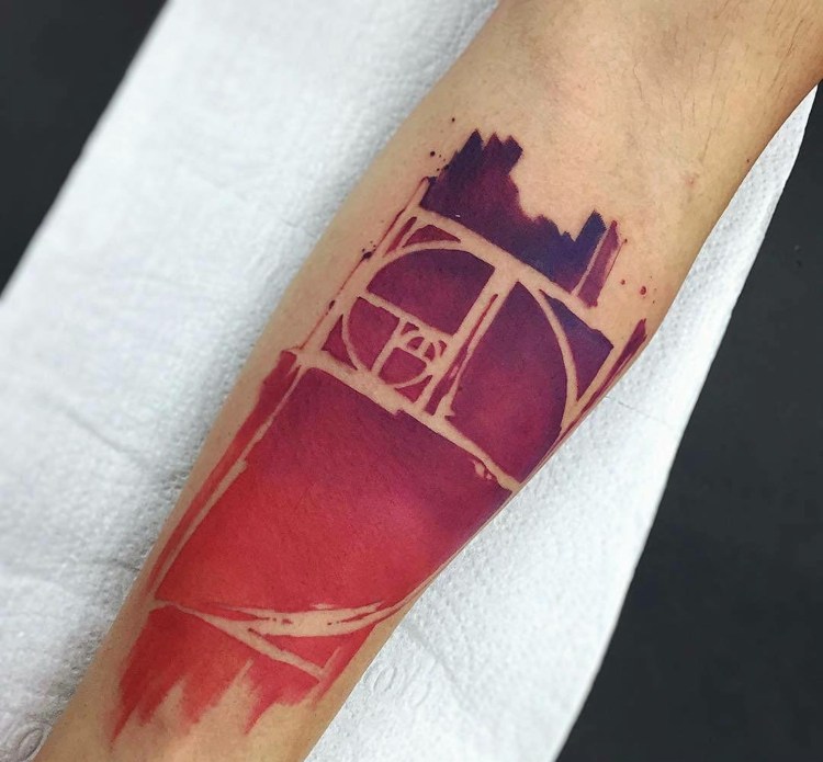 motívy tetovania architektúra-farba vody-červeno-modrá-ombre-fibonacci-akvarel