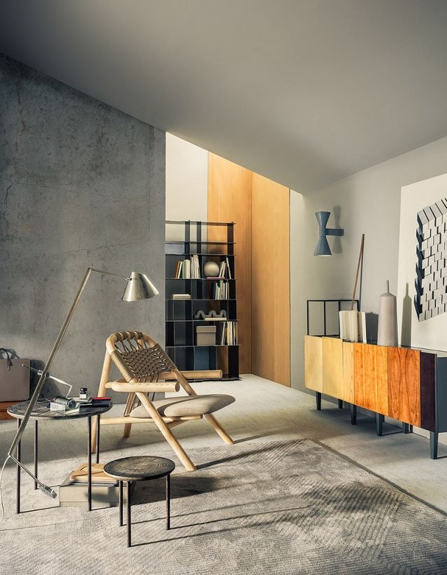 retro nábytková stolička vyrobená z dreva-príborník, fotografie lorenzo pennati