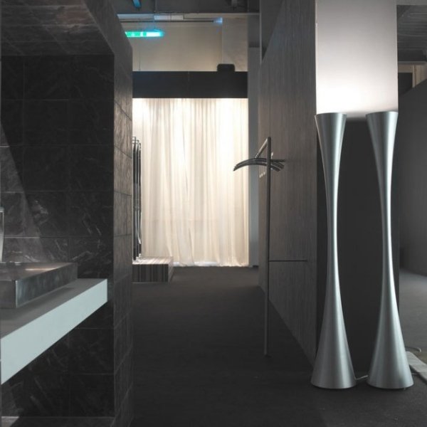 Dizajnová stojanová lampa Biconica-moderný interiér Martinelli Luce