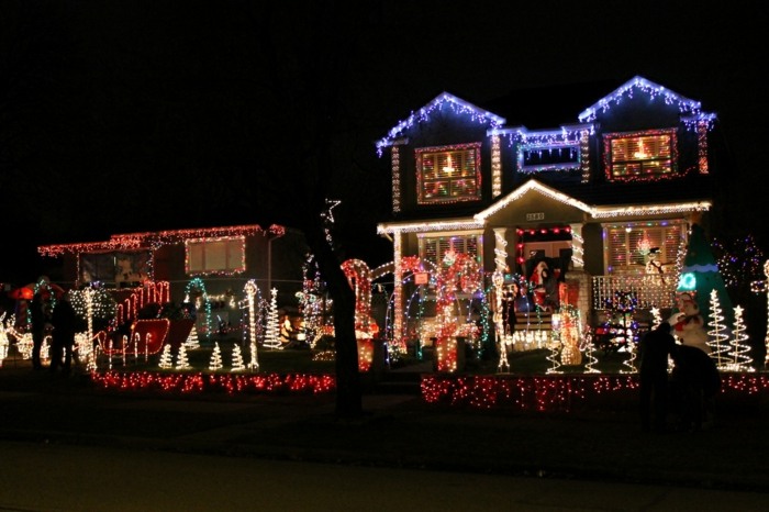 Vonkajšia dekorácia na dvor vonkajšie dekorácie na vianočné nápady pred domom červené svetlá dom