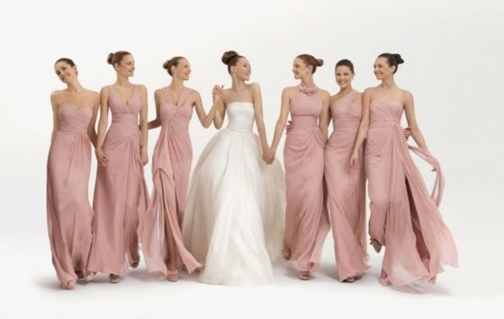 dlhé tylové šaty pre družičku svetlé-ružové-farby-tylu-družičkové-šaty