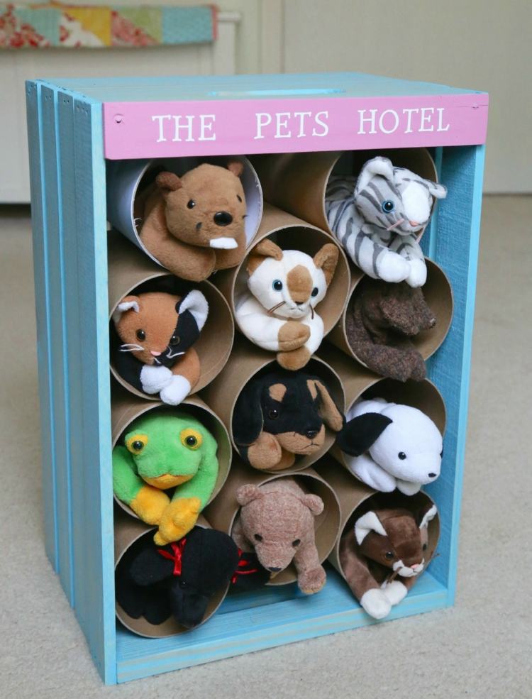 Skladovacie-hračky-urob si sám-box-drevené-rúrky-plyšové hračky