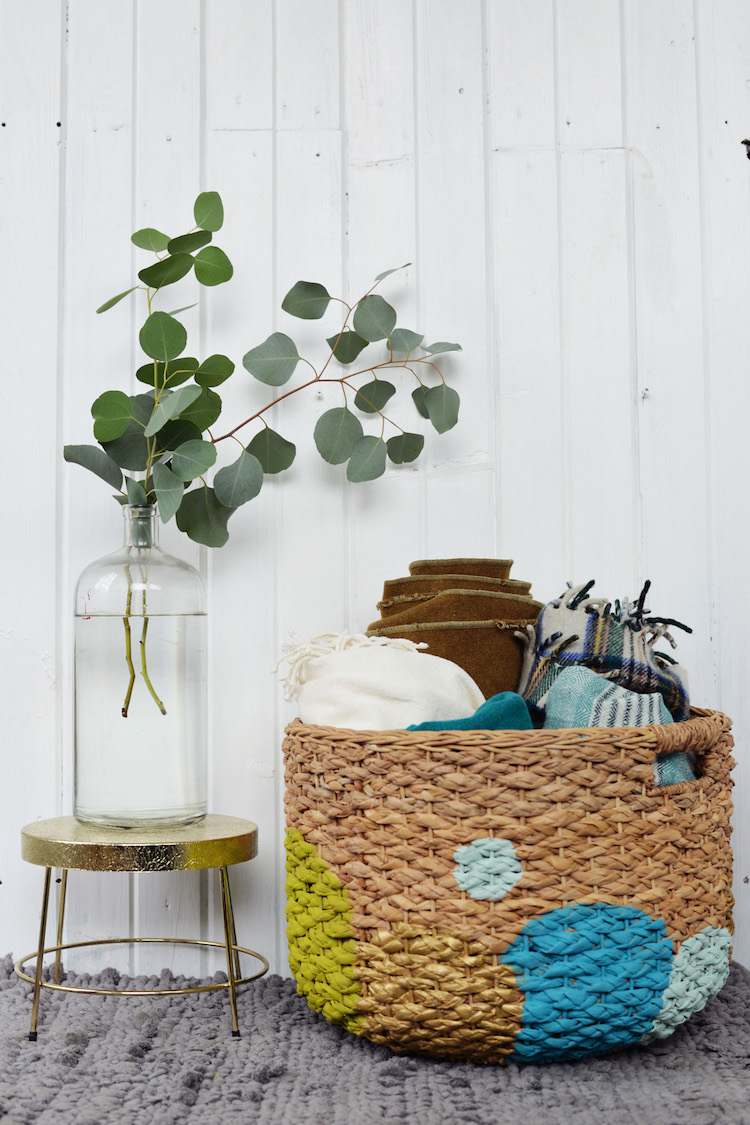 Úložné koše na dekoráciu-tkaný-košík-farba-dekorácia-farba-kutilstvo