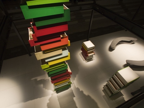 skladaná veža zásuvky od Shaya Alkalaya skladané zásuvky veža stoh Shay Alkalay