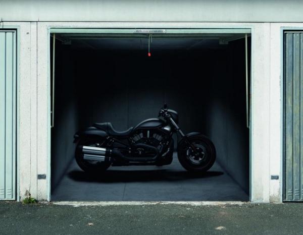 Nálepka na bicykel garážovej brány čierna