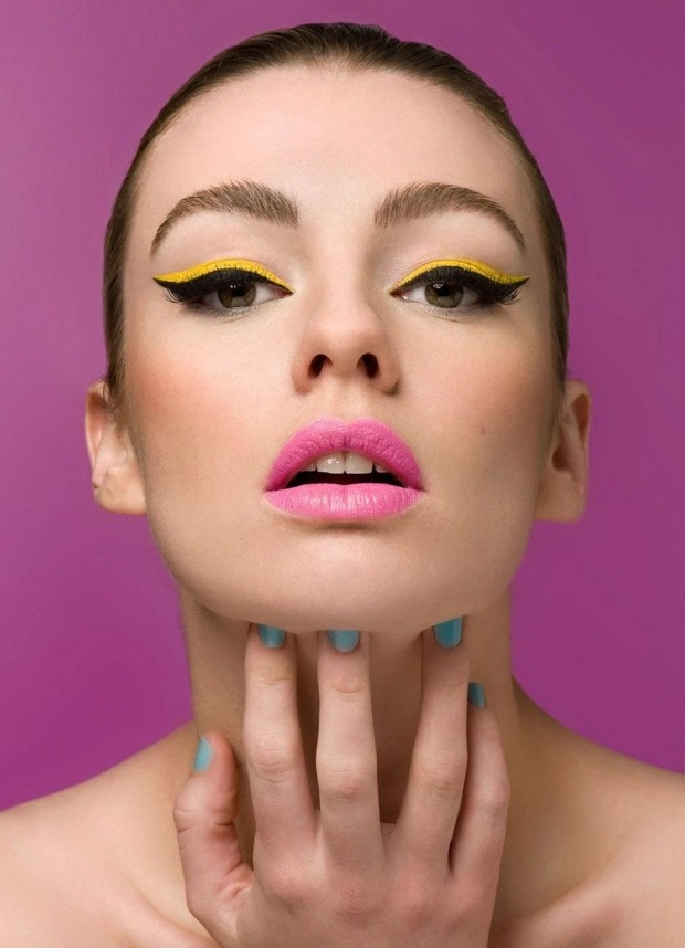 móda-60. roky-líčenie-retro-oči-žlté