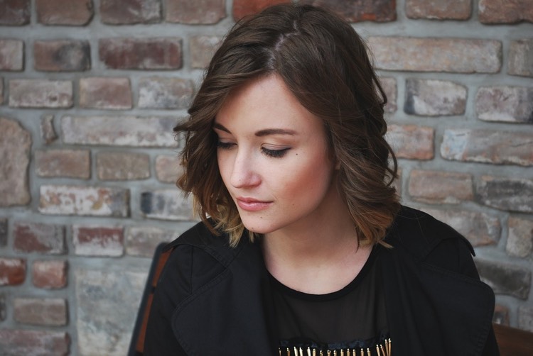 jemný make-up pre každodenný život Líčenie očí-každý deň-jemné-nahé-pery