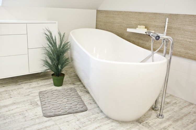 ozdobné kúpeľňové podložky-kameň-vzhľad-sivý-štrk