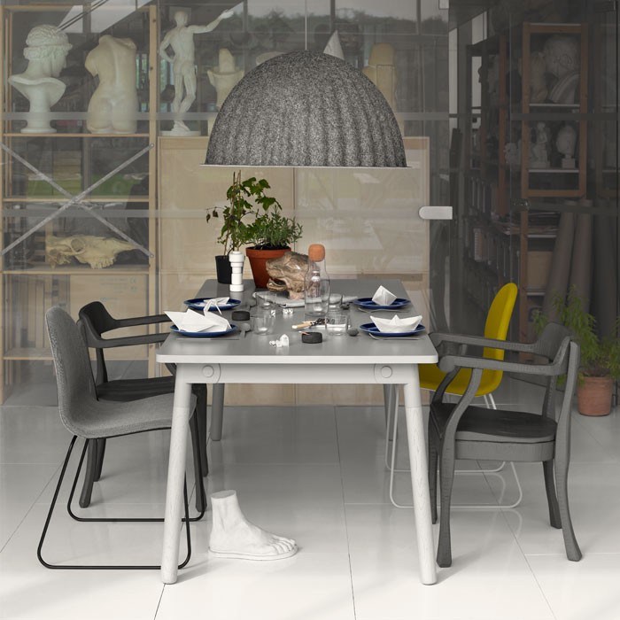 škandinávska obývačka-jedáleň-sivá-antracitovo-žltá-závesná lampa-muuto