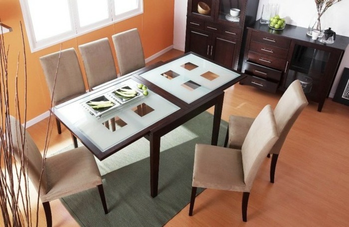 verzia so sklenenou doskou a drevom