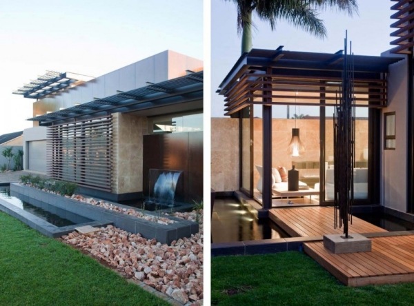 Drevená palubová voda sa vyznačuje záhradnou architektúrou