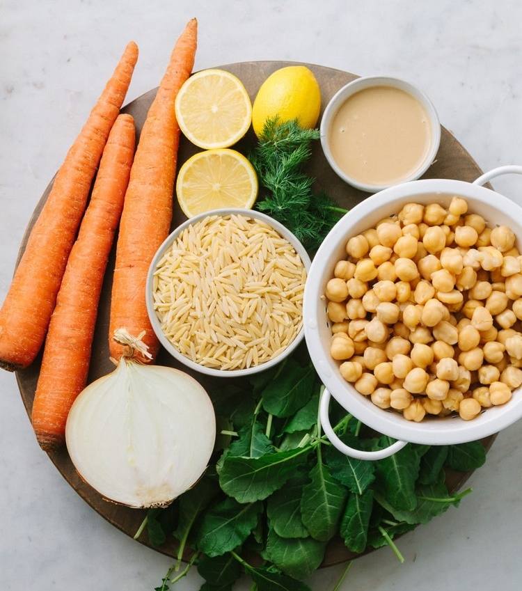 Polievka avgolemono vegánska grécka kuchyňa