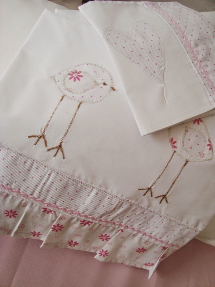 Kurčatá s kvetinovým okrajom vyrobené z bavlny