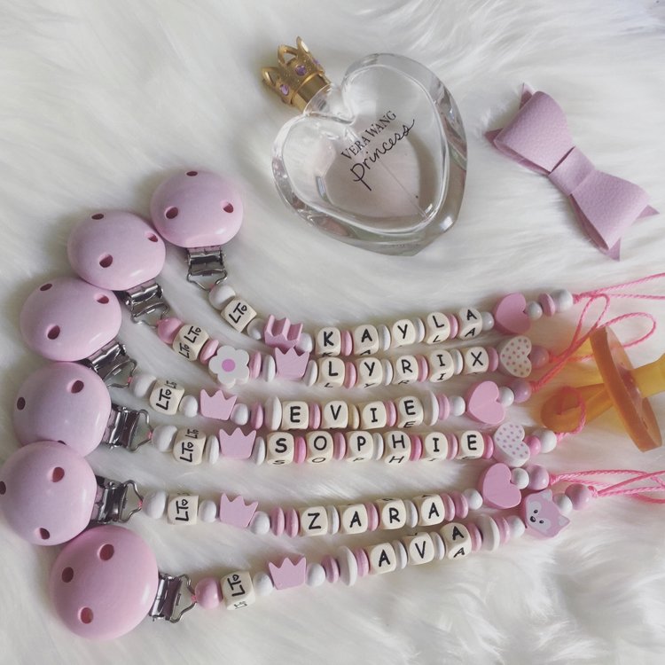 cumlík-reťaz-urob si sám-dievča-ružové-kocky písmena