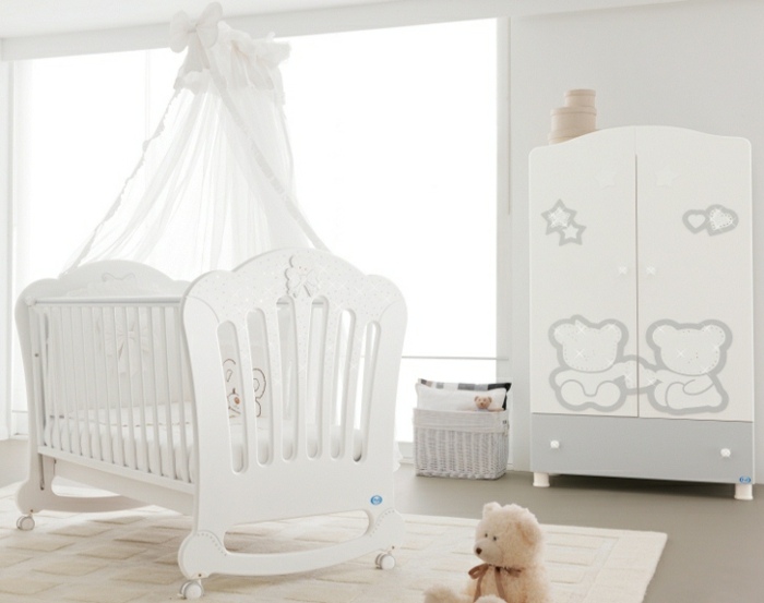 Baldachýn na detskú posteľ biely rám postele