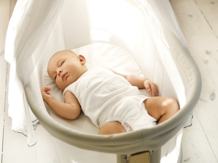 detská kolíska-babybjorn-dizajn-harmónia-mäkký-matrac