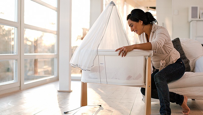 detská kolíska-babybjorn-dizajn-harmónia-s baldachýnom