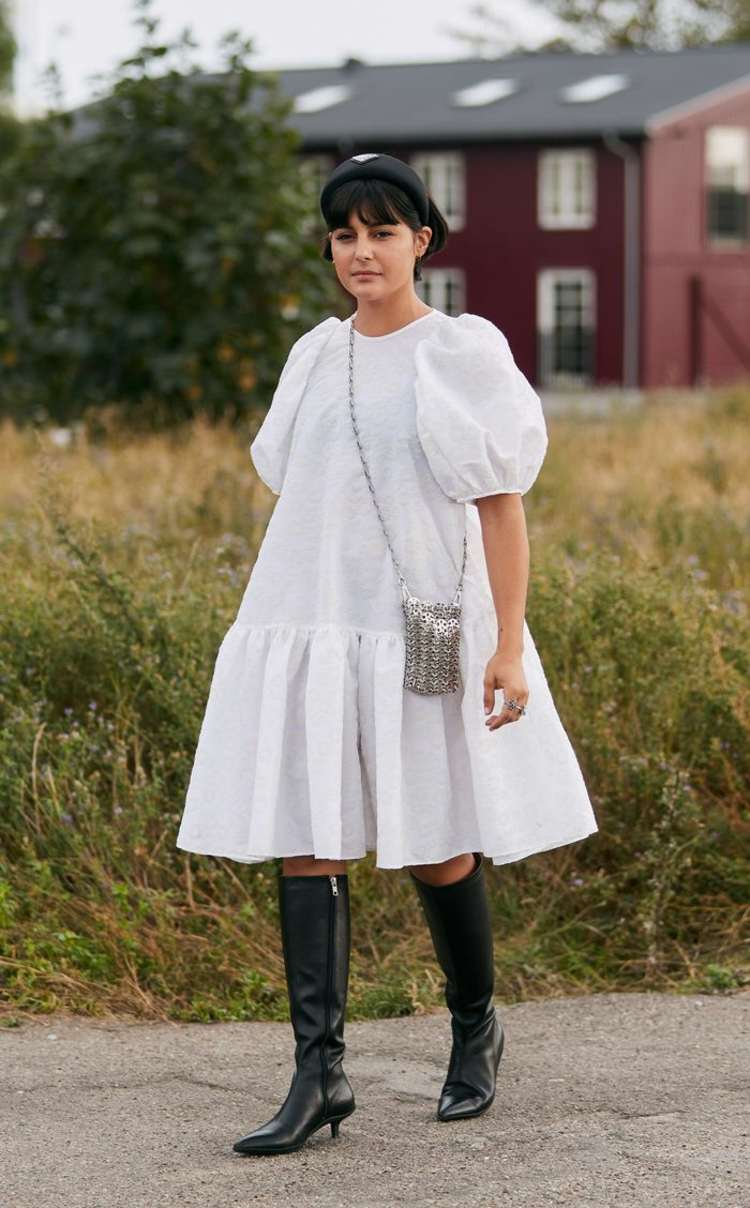 Topánky nad kolená s nápadmi na oblečenie, jarné letné trendy 2020