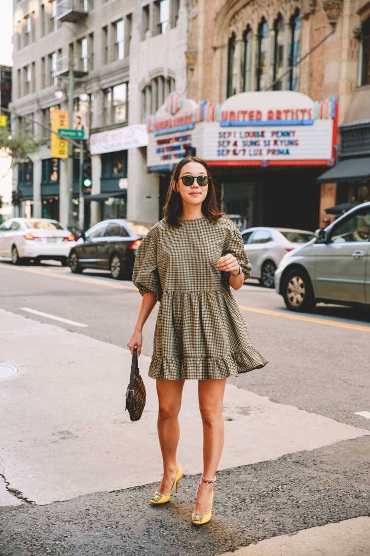 Babydoll šaty trendové letné rukávy kombinujú módne trendy 2020