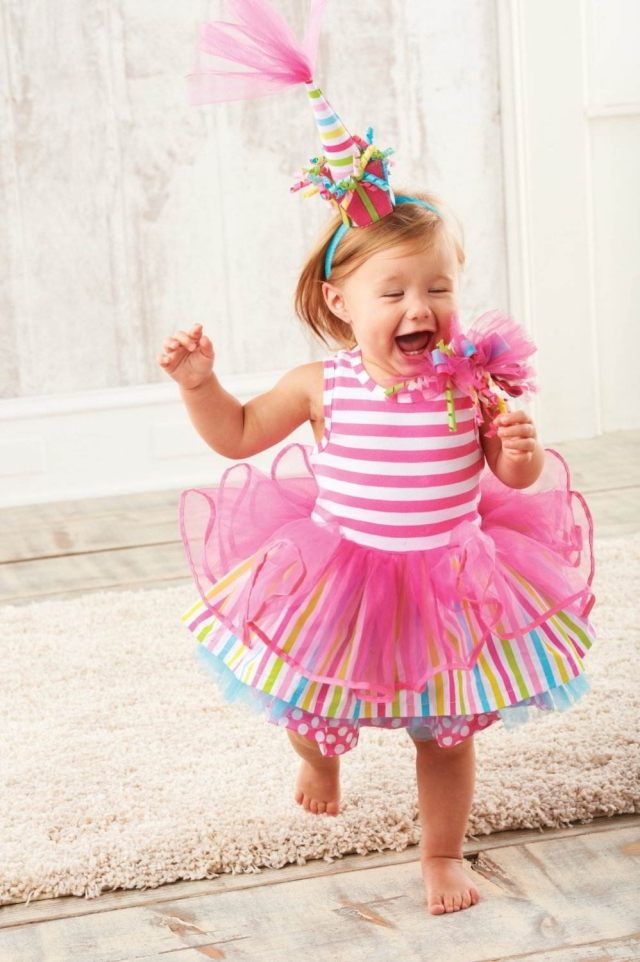 batoľa dievča nápady farebné tutu narodeninový outfit batoľa-dievča-nápady-farebné-tutu-narodeniny-outfit