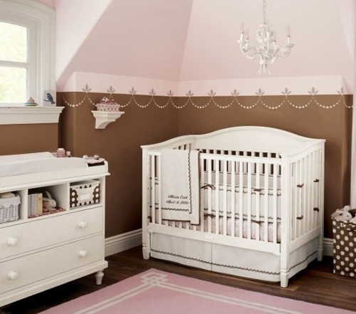 hnedá ružová izba pre dievčatko