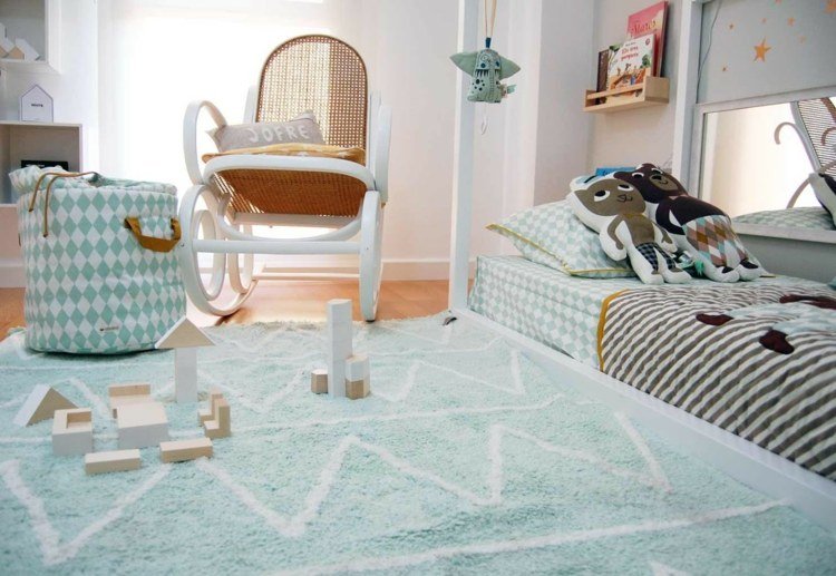detská izba neutrálny chlapec dievča koberec posteľ vzor mäta biela Sivá