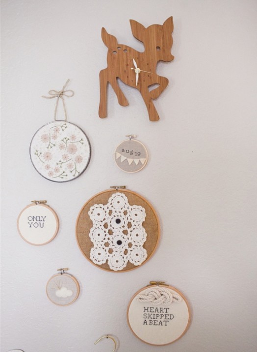 dekorácia drevenej steny dievčenské zariadenie interiéru zariadená dekorácia drevenej steny v interiéri dievčenskej izby