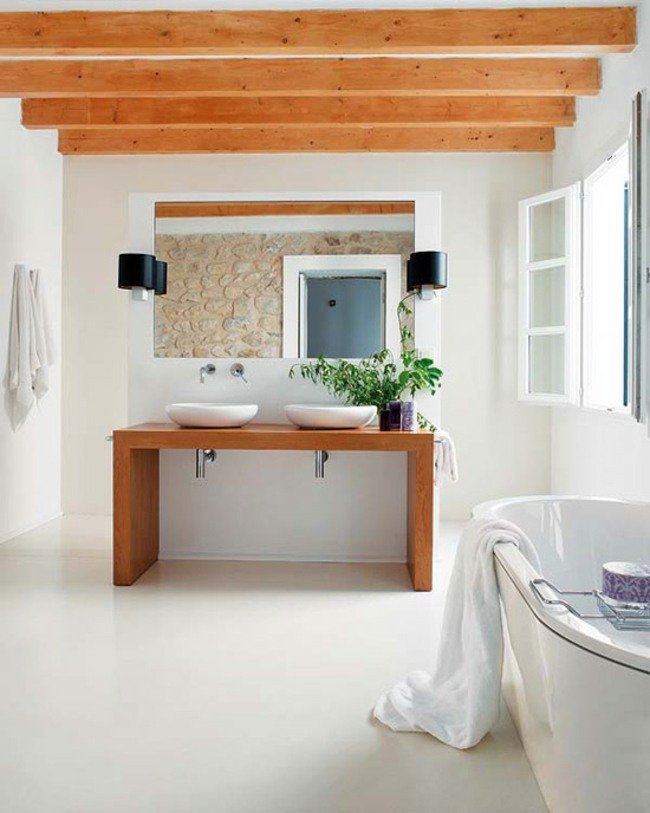 biela kúpeľňa umývadlo na stenu z prírodného kameňa Nástenná skrinka z umývadla z prírodného kameňa, drevený trámový strop