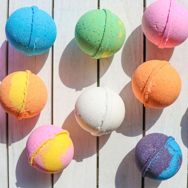 Vyrobte si pre seba guličky do kúpeľa - tipy a recepty