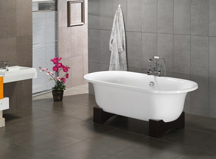 Vaňa v retro štýle s nohami