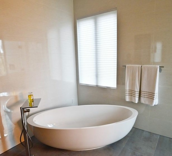 okrúhla vaňa plytká