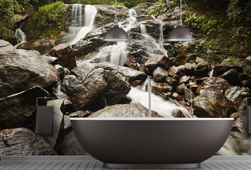 Kúpeľňové nápady-malé-kúpele-hory-potok