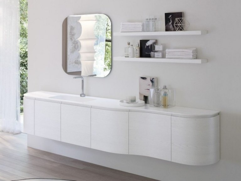 Retro kúpeľňový nábytok - spodná skrinka vo vysokom lesku Poličky do kúpeľne biele spodné skrinky