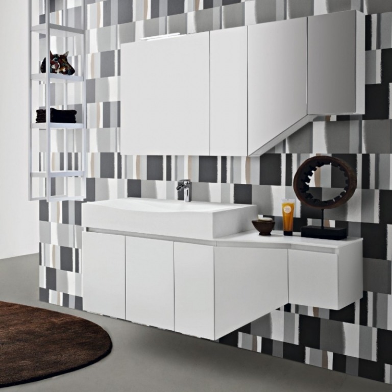 Kúpeľňové skrinky bez držadiel v bielej farbe Kúpelňový nábytok-biela-spodná skrinka-skrinka-kúpeľňové zrkadlo