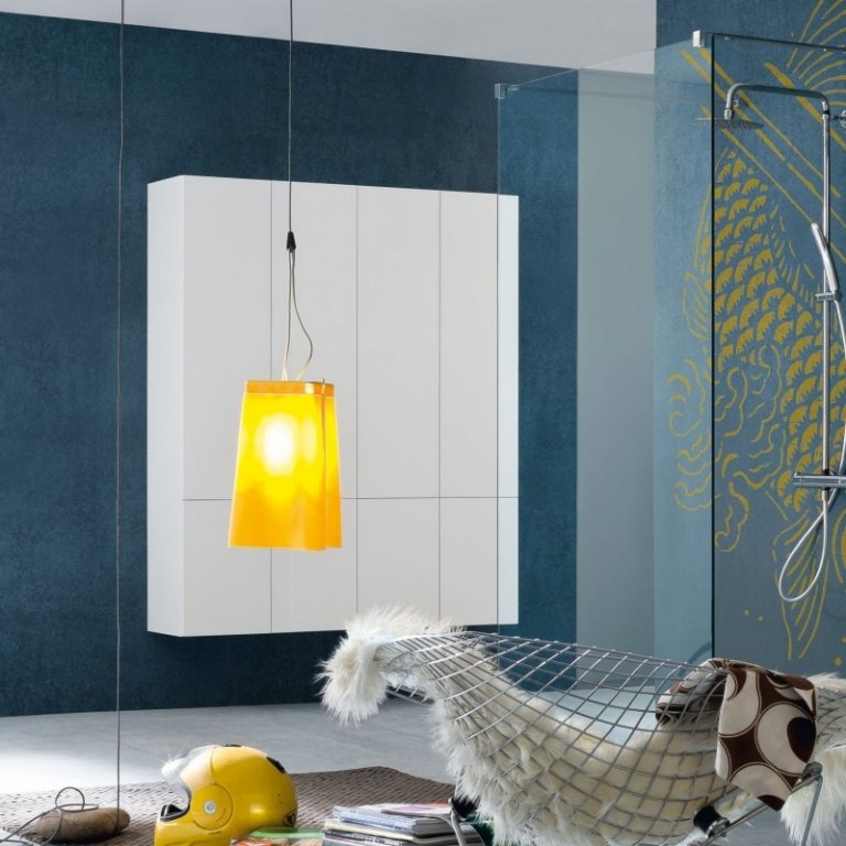 Moderná skriňa s prednými držadlami Kúpelňový nábytok-biela-nástenná skrinka-bezúchytka