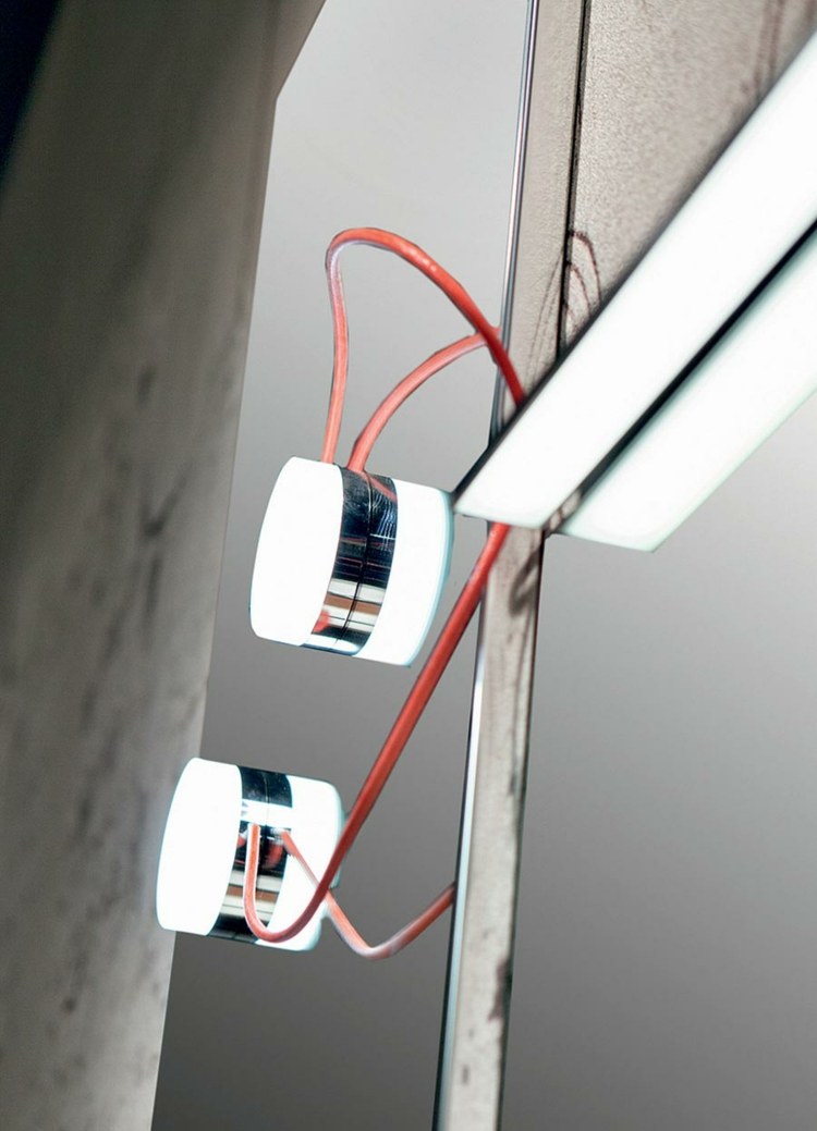 Zrkadlá s integrovaným osvetlením - moderný dizajn Kúpelňový nábytok moderné osvetlenie zrkadla