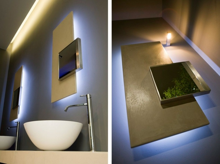 Kúpelňové zrkadlo so zlatým rámom na osvetlenie